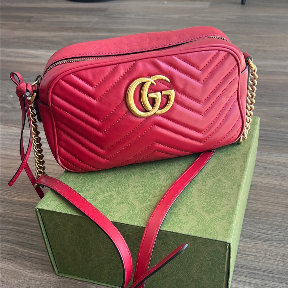 Authentic Gucci Red Chevron Crossbody Bag